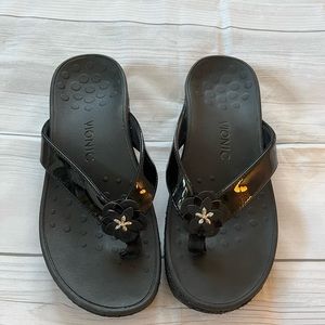 Vionic Black Wedge Sandals